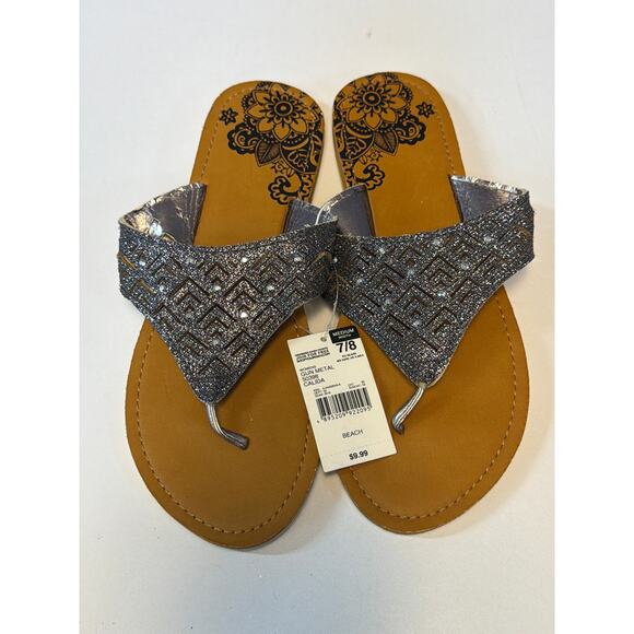 CALIA by Carrie Underwood Shoes - Calida Sandal Gun Metal Sparkle Color Tan Flats Women’s Size 7/8 NWT Beachwear